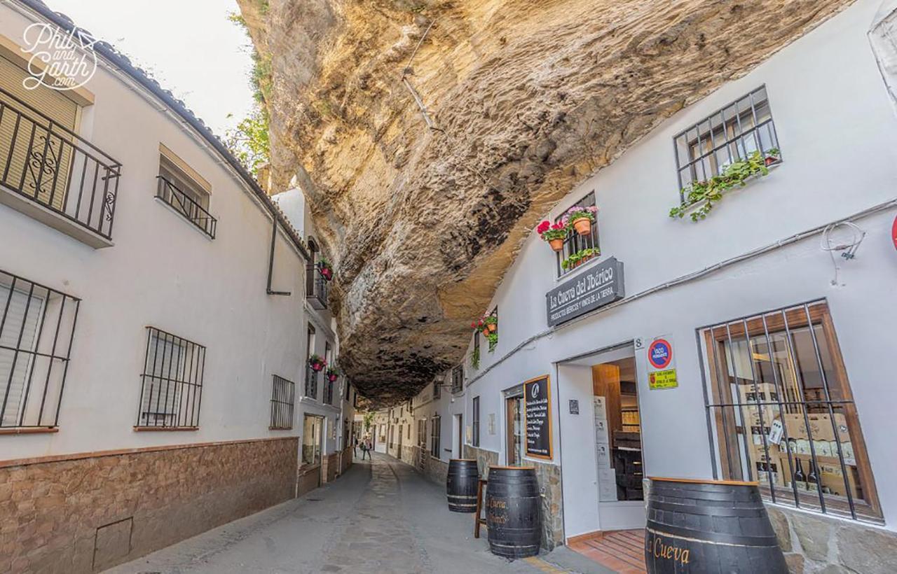 Hotel Tugasa El Almendral Setenil De Las Bodegas Екстериор снимка