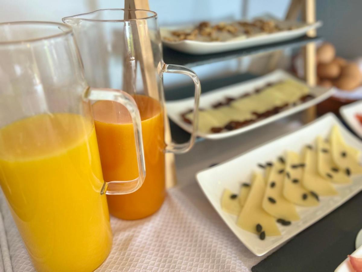Hotel Tugasa El Almendral Setenil De Las Bodegas Екстериор снимка